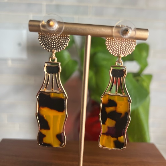 Final Sale ❤️ SugarFix Earrings NWT - Picture 3 of 4